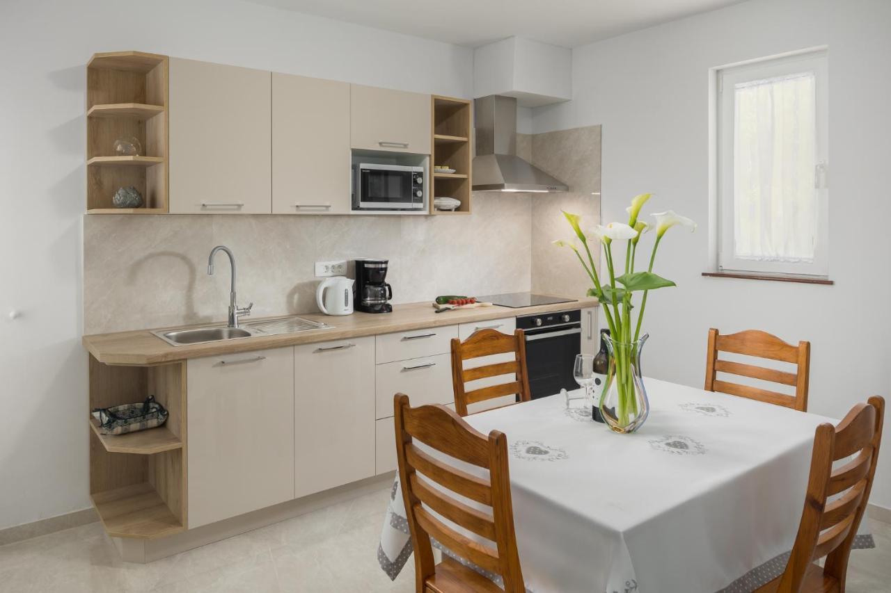 Apartment Kazalac Green Oasis Пореч Екстер'єр фото