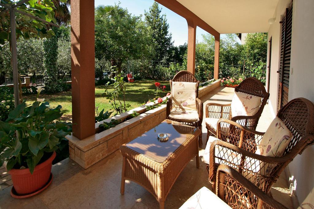 Apartment Kazalac Green Oasis Пореч Екстер'єр фото